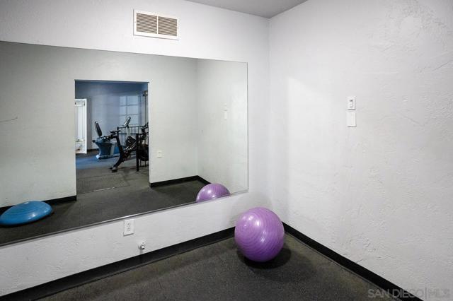 6059 Rancho Mission Rd, San Diego CA: https://media.crmls.org/mediaz/70d69036-4cd4-4501-a72d-2071587c71a2.jpg