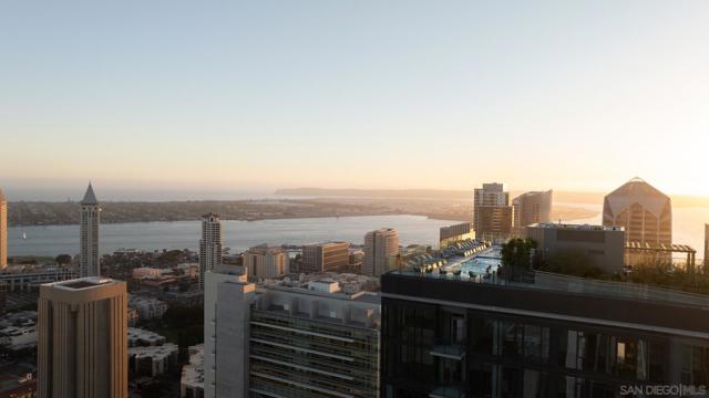 1011 Union Street, San Diego CA: https://media.crmls.org/mediaz/70d765e9-8504-453c-8132-18f87288397a.jpg