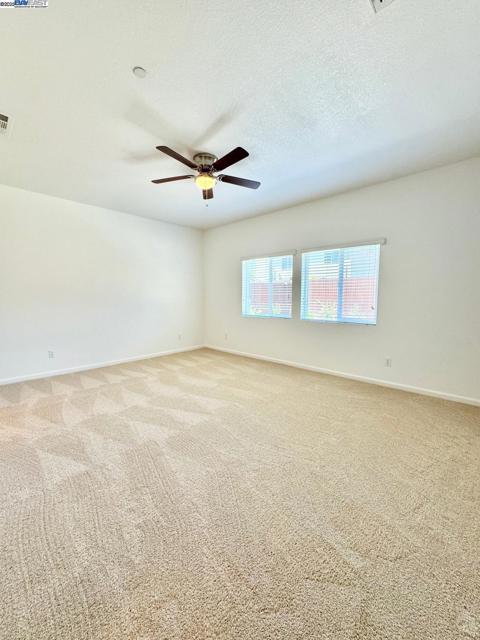 597 Pendragon St, Manteca CA: https://media.crmls.org/mediaz/70d7e0f6-f8c7-4426-862f-7414111d8a44.jpg