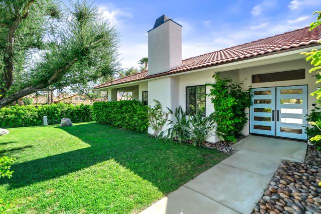 1399 N ViA Donna, Palm Springs CA: https://media.crmls.org/mediaz/70da82b0-faa6-45c7-b772-5ae5fe52a46b.jpg