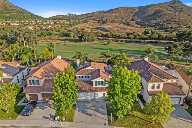 3071 Sprucewood Ln, Escondido CA: https://media.crmls.org/mediaz/70dbcfa7-4b38-4054-b576-72e89786cad9.jpg