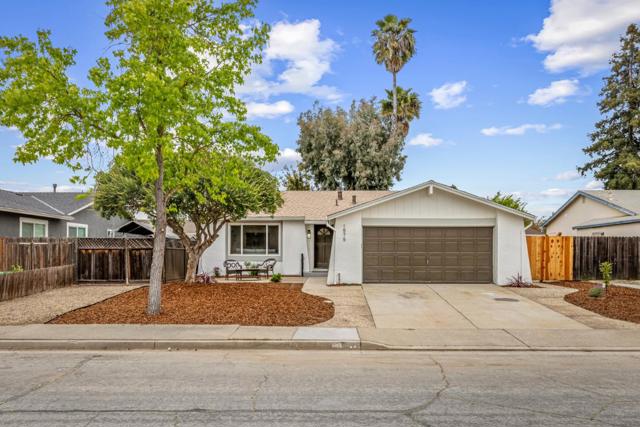 1575 Acacia Way, Morgan Hill CA: https://media.crmls.org/mediaz/70dbd663-807d-4b3f-834b-e1414b8ef82b.jpg