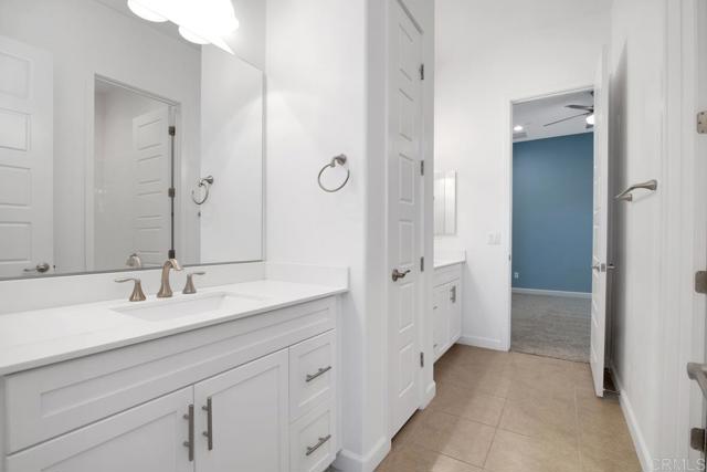 Detail Gallery Image 28 of 46 For 1733 Lemonadeberry Ln, Vista,  CA 92084 - 5 Beds | 3/1 Baths