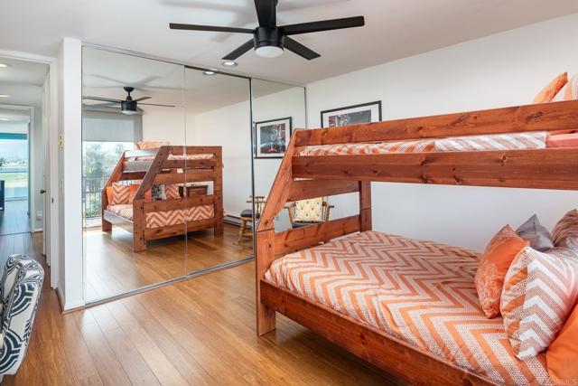 3750 Bayside Walk, San Diego CA: https://media.crmls.org/mediaz/70dbf5c6-a5e4-4abc-bc97-40e30af7cb66.jpg