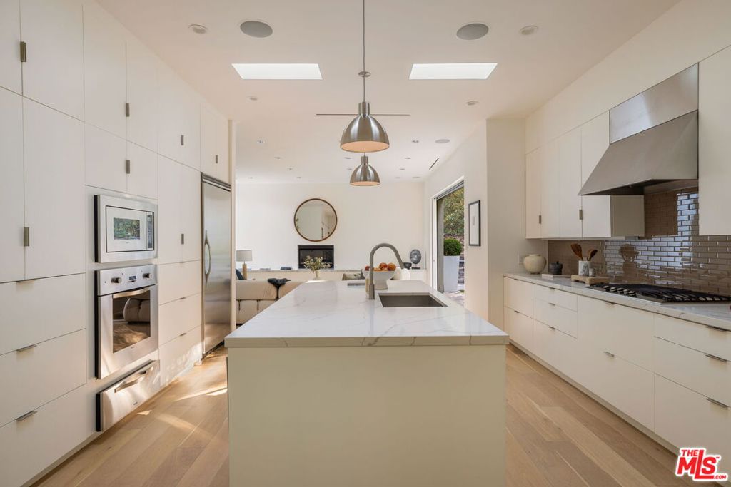 MLS #26986143 image #16