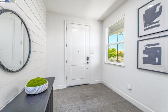 7018 Stags Leap Ln, Dublin CA: https://media.crmls.org/mediaz/70de0026-f081-4071-84a8-ec9a36a0ba53.jpg