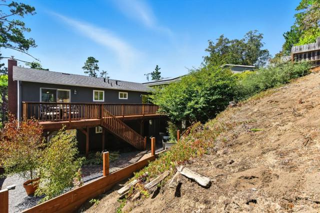 422 Avenue Portola, El Granada CA: https://media.crmls.org/mediaz/70de3002-e3b2-4b8d-a307-d532e014ea5a.jpg