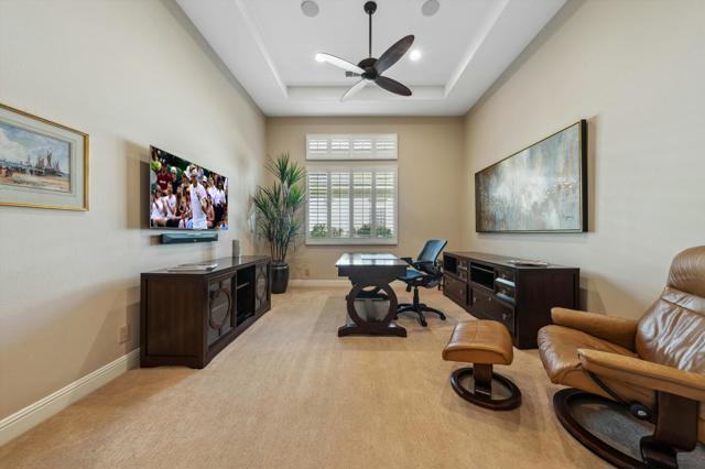 80233 Via Tesoro, La Quinta CA: https://media.crmls.org/mediaz/70def35a-5785-4a30-a4d2-1af1b49588cf.jpg