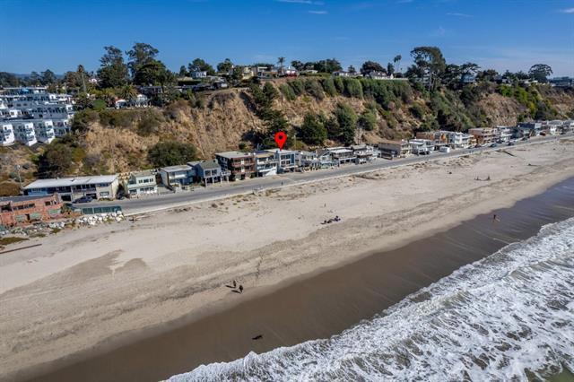 317 Beach Drive, Aptos CA: https://media.crmls.org/mediaz/70df797f-e271-49c2-9caa-eb913a4d0c6a.jpg