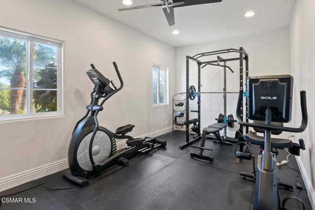 980 Via Anita, Newbury Park CA: https://media.crmls.org/mediaz/70dfb279-6b68-4b7f-9ed1-124953f6d72e.jpg