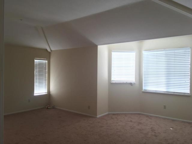 1109 Elmsford Way, Salinas CA: https://media.crmls.org/mediaz/70e1969d-fb93-411a-8ee0-27169cf5081b.jpg