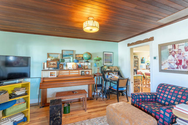 Detail Gallery Image 5 of 29 For 151 Grove St, Fort Bragg,  CA 95437 - 2 Beds | 2 Baths