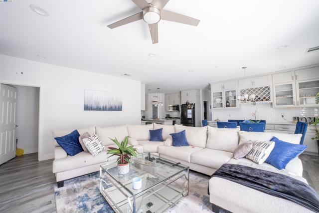 Image 7 of 32 For 516 Todhunter Ave