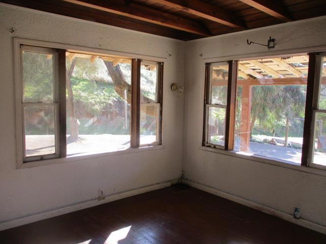 34120 Fabry Road, Soledad CA: https://media.crmls.org/mediaz/70e1ec52-4198-445c-9d6f-5af1cccc875e.jpg