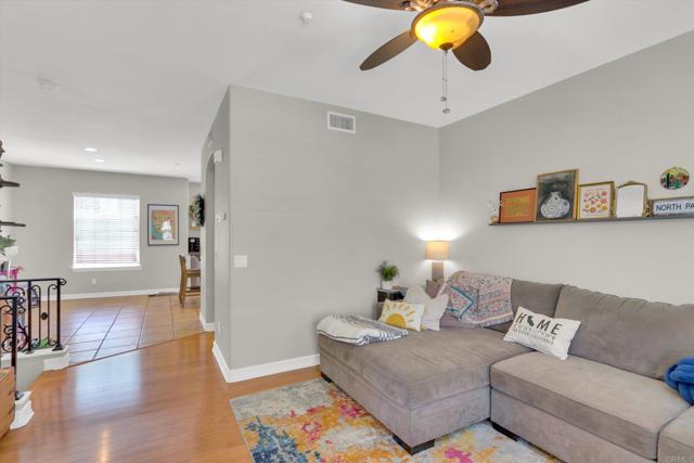 2640 Escala Circle, San Diego CA: https://media.crmls.org/mediaz/70e268aa-a9e4-4d4c-9db6-384d0c8cb466.jpg