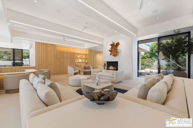 71000 Tamarisk Lane, Rancho Mirage CA: https://media.crmls.org/mediaz/70e2a97a-6424-40bd-8a98-5f3234dfe387.jpg