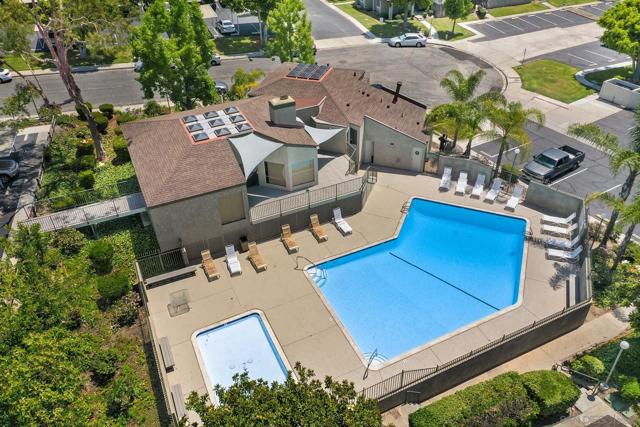 10840 Macouba Pl, San Diego CA: https://media.crmls.org/mediaz/70e33c4d-ef87-442c-86a1-4302ea878ba6.jpg