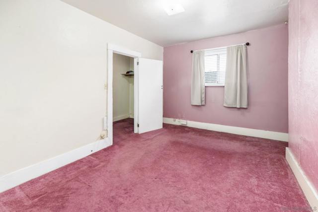 2925 Franklin Ave, San Diego CA: https://media.crmls.org/mediaz/70e39cc3-2c20-4bb3-bc38-350936021bf3.jpg