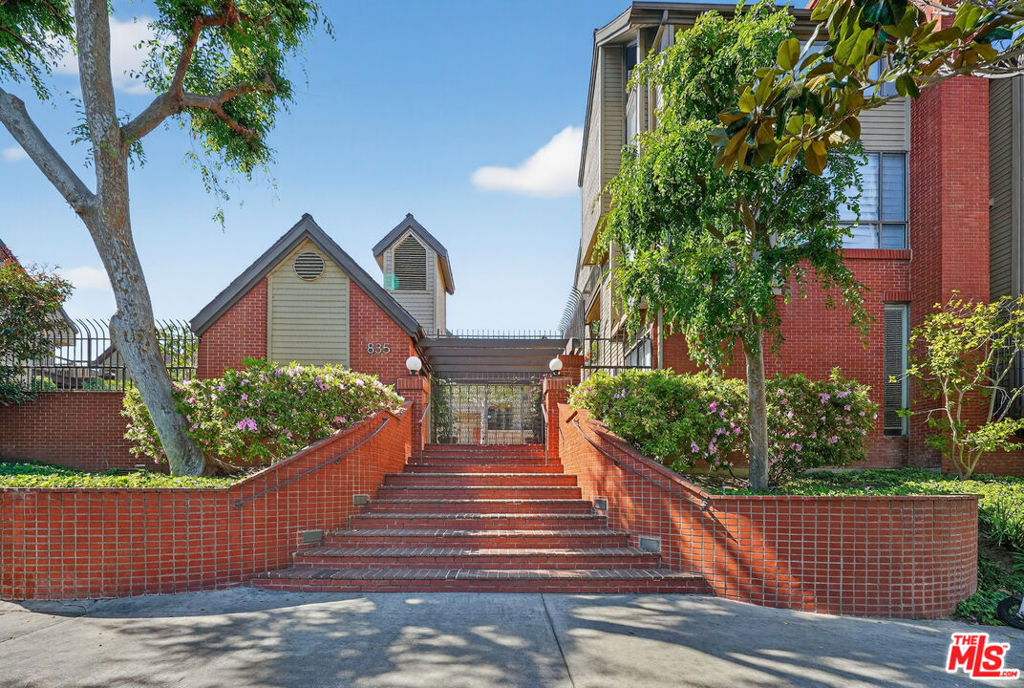 835 S Lucerne Boulevard #105
