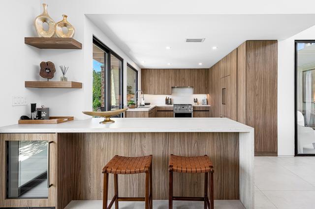 331 Gran Via, Palm Desert, CA 92260