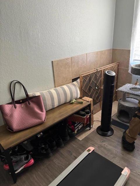 4983 Edgar Court, San Jose CA: https://media.crmls.org/mediaz/70e65b6f-fee0-4052-be74-55651ebb9254.jpg