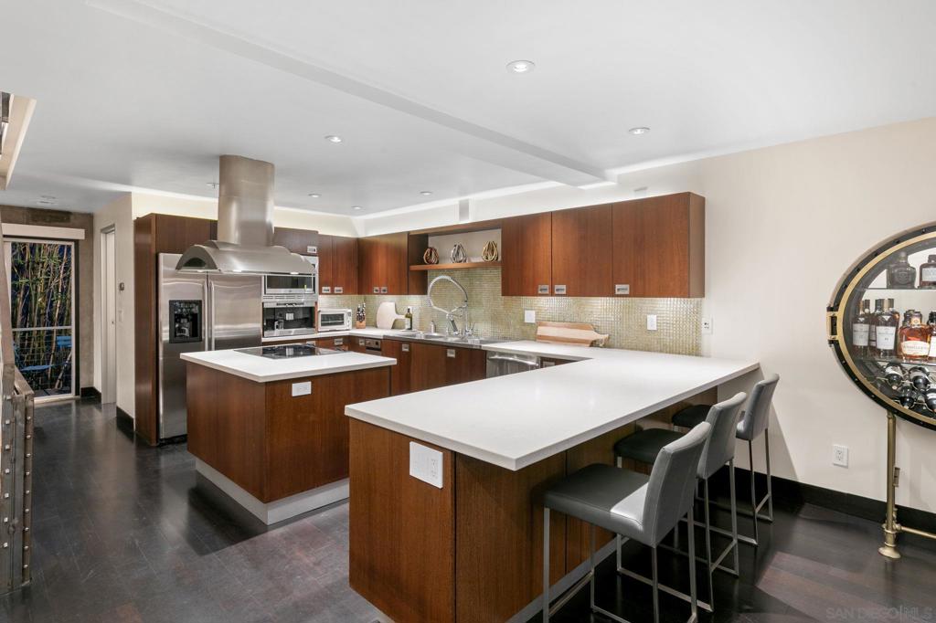 3033 India St. - photo 9