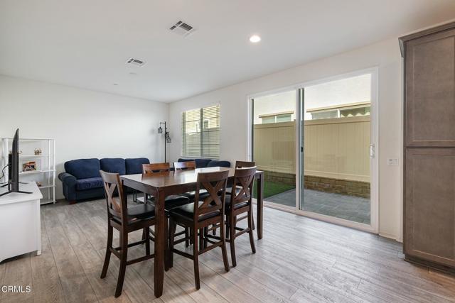 342 Fuerte Drive, Santa Paula CA: https://media.crmls.org/mediaz/70e6ff2d-3d46-4438-9490-72c2a2900640.jpg