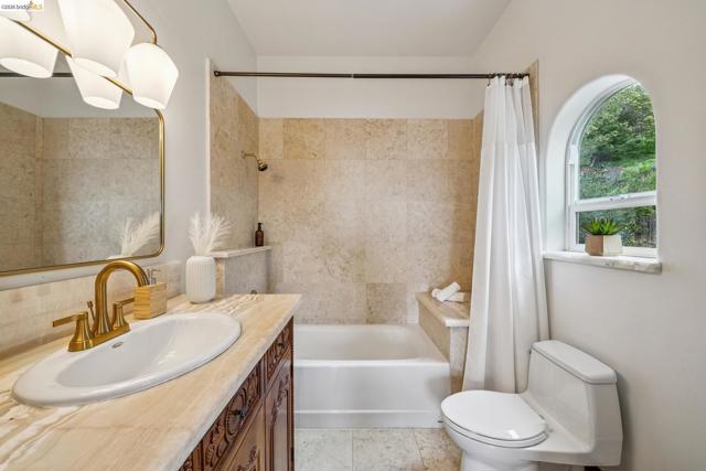 Image 47 of 60 For 33 Somerset Rd