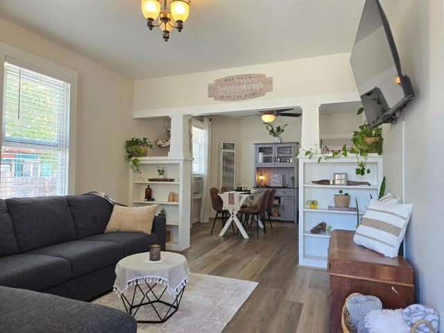 38 Monterey Street, San Juan Bautista CA: https://media.crmls.org/mediaz/70e77e51-44f5-4cb6-90ce-650977f9c807.jpg