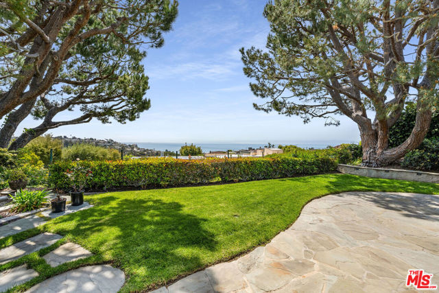 3444 Cloudcroft Drive, Malibu CA: https://media.crmls.org/mediaz/70e8853e-6ff8-4e21-85d8-8e6b2029862b.jpg