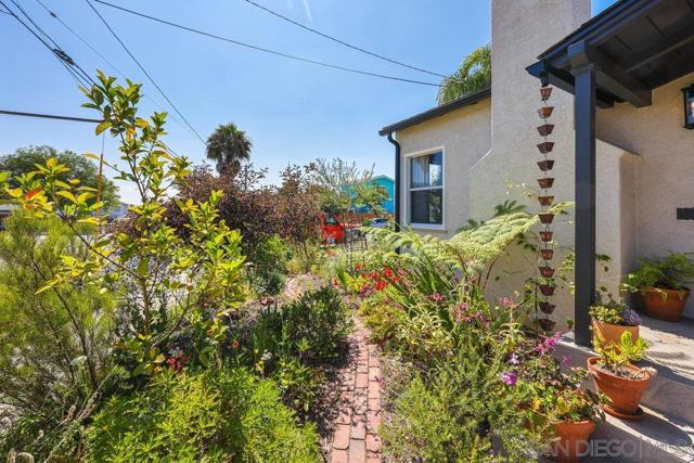 3687 Madison, San Diego CA: https://media.crmls.org/mediaz/70e8f5c3-04d8-4e44-a16f-0567fa25d5cb.jpg