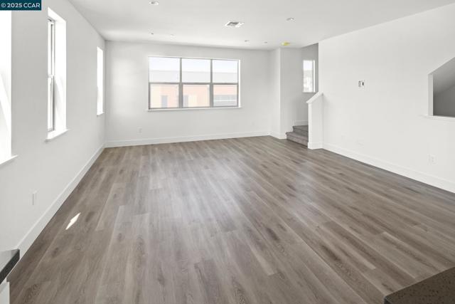 2818 Chattleton Lane, San Pablo CA: https://media.crmls.org/mediaz/70e90099-6e29-4931-a7cd-ee537c1c3828.jpg