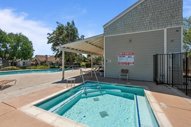 Detail Gallery Image 25 of 25 For 868 Venice Glen, Escondido,  CA 92026 - 2 Beds | 2 Baths