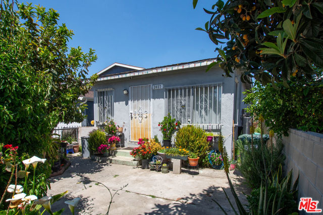 2457 114th Street, Los Angeles, California 90059, 3 Bedrooms Bedrooms, ,2 BathroomsBathrooms,Single Family Residence,For Sale,114th,24385673