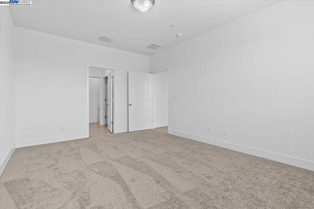 946 Osprey Dr, Lathrop CA: https://media.crmls.org/mediaz/70ebe691-dc8b-4469-8256-a366c56e609c.jpg