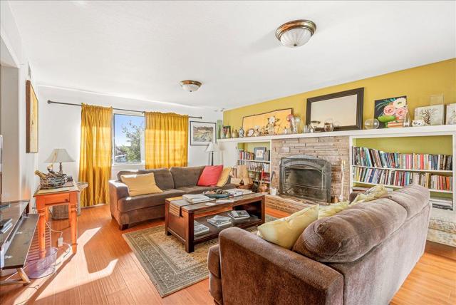371 Calabasas Road, Watsonville CA: https://media.crmls.org/mediaz/70ec4a4b-353d-46c8-b1d6-8e46f63b6ec9.jpg