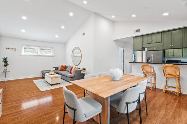 207 Brooklyn Avenue, San Jose CA: https://media.crmls.org/mediaz/70ec4b80-38e5-4046-9030-028259f72f74.jpg