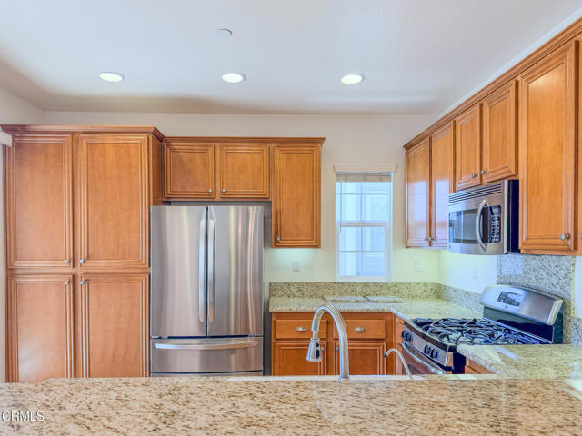 Detail Gallery Image 10 of 36 For 8262 Onyx St, Ventura,  CA 93004 - 2 Beds | 2 Baths