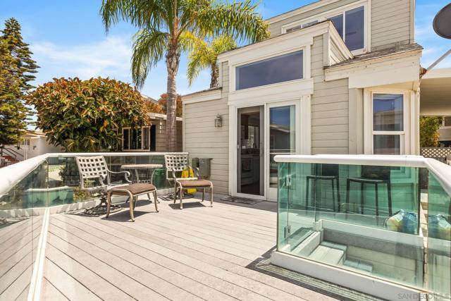 6550 Ponto Dr, Carlsbad CA: https://media.crmls.org/mediaz/70ed47c6-642c-46a7-b337-9c5b0208ab6d.jpg