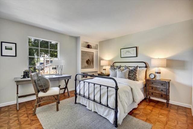 374 W Edith Avenue, Los Altos CA: https://media.crmls.org/mediaz/70ed8ec4-118a-451c-a46f-975e56ecee7b.jpg