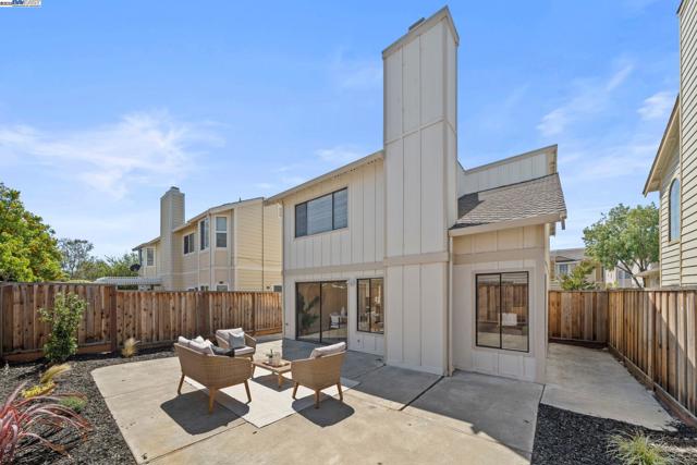 3664 Thrush Terrace, Fremont CA: https://media.crmls.org/mediaz/70ee7dab-d41e-48ca-8a63-30db28ba606a.jpg