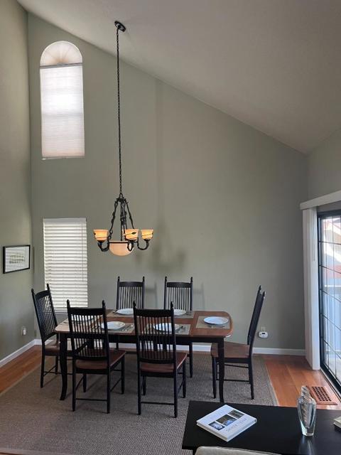 40586 Saddleback Road, Bass Lake CA: https://media.crmls.org/mediaz/70ef2dd4-b863-4c91-9672-38fded1584f7.jpg