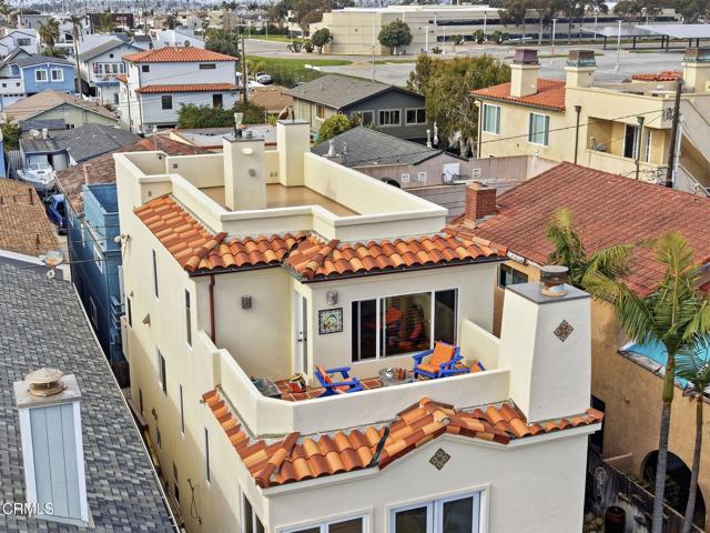 Detail Gallery Image 3 of 73 For 137 Fillmore Ave, Oxnard,  CA 93035 - 3 Beds | 3 Baths