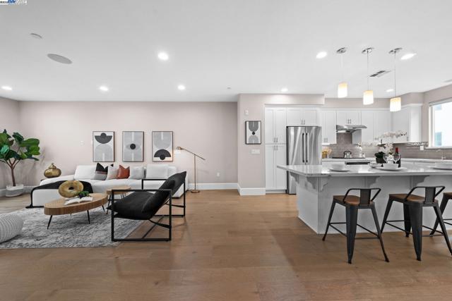 5223 S Esprit Loop, Dublin CA: https://media.crmls.org/mediaz/70f0294b-8a72-4bf2-8dea-9c4abe3ed42e.jpg