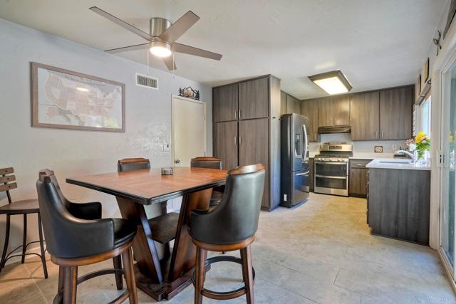 Detail Gallery Image 12 of 37 For 1679 Palomar Dr, San Marcos,  CA 92069 - 4 Beds | 2 Baths