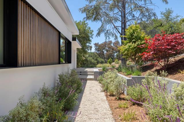 25251 La Rena Lane, Los Altos Hills CA: https://media.crmls.org/mediaz/70f11727-2dfb-491c-afc0-1eff789a11e9.jpg