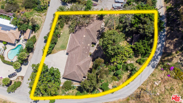 20490 Seaboard Road photo 4