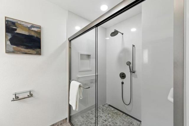 387 Menhaden Court, Foster City CA: https://media.crmls.org/mediaz/70f38e94-c87f-4000-b22a-eac42ae5a475.jpg
