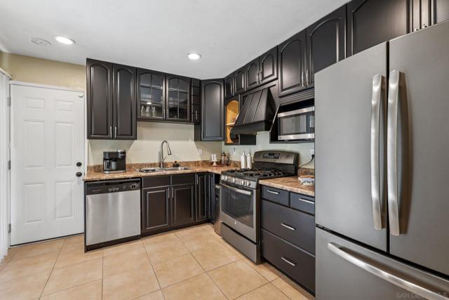 9607 Kumquat Dr, Lakeside CA: https://media.crmls.org/mediaz/70f412f1-4589-4bd6-82e5-0f67afa494d6.jpg
