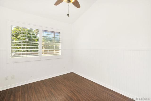 8545 Gardena Rd, Lakeside CA: https://media.crmls.org/mediaz/70f554d8-0a9f-46e2-8175-0a7fbd9a3335.jpg